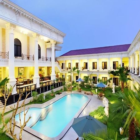 The Grand Palace Hotel Джок'якарта Екстер'єр фото