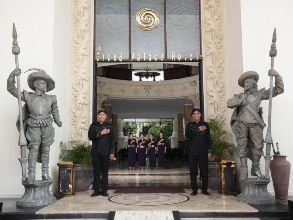The Grand Palace Hotel Джок'якарта Екстер'єр фото